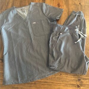 Figs Gray V-Neck Scrub Top and Drawstring Pants